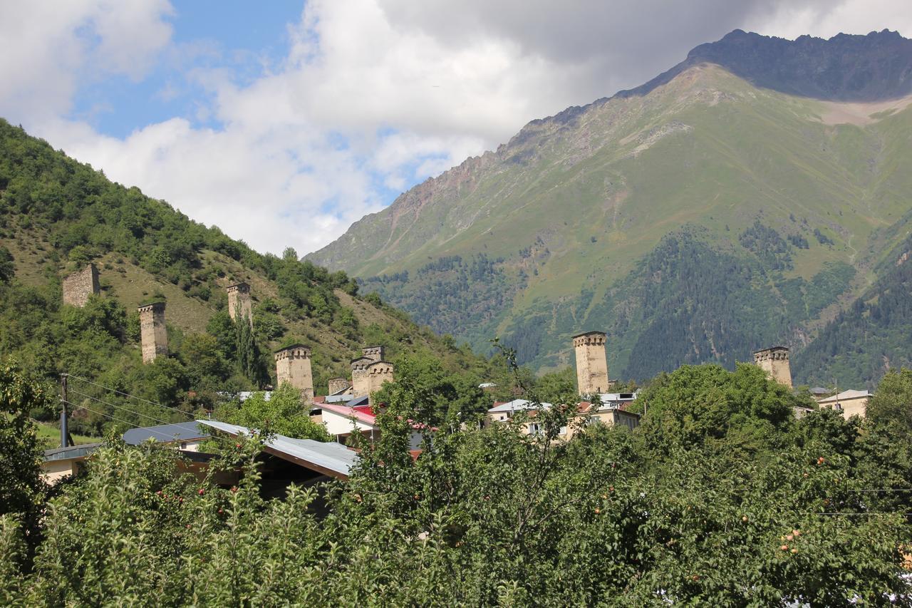 Mountain Star In Mestia Hotel Exterior foto