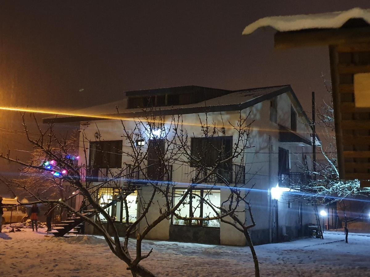 Mountain Star In Mestia Hotel Exterior foto